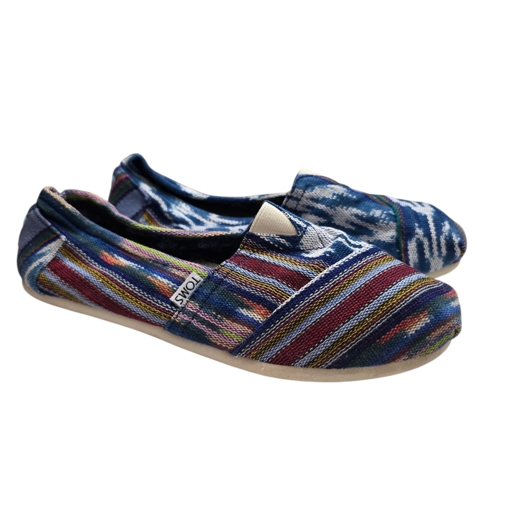 Toms Tribal Striped Flats W9